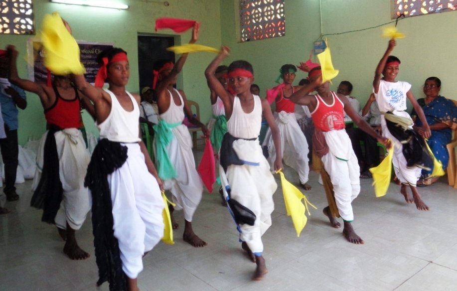 Oyilattam Dance